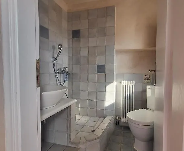 Balcony&tower Apartment