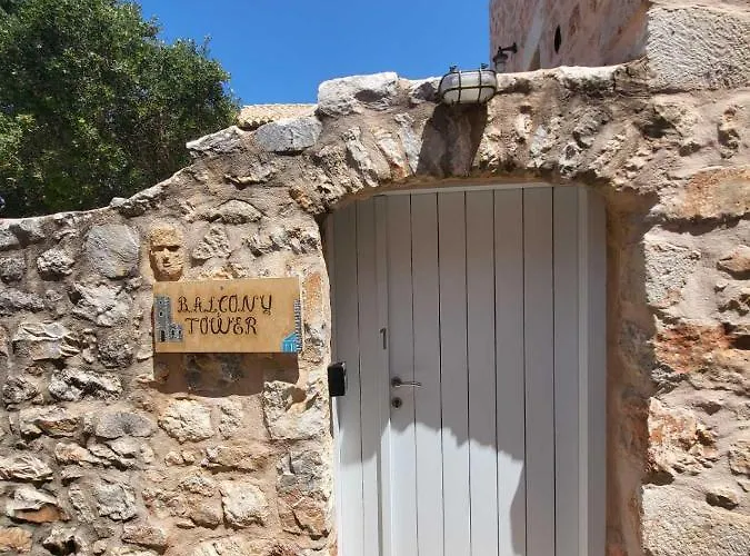 Apartment Balcony&tower